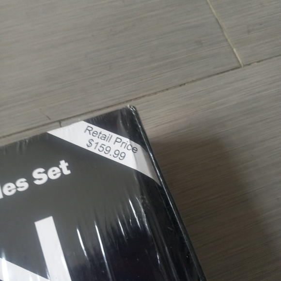 MTEN Pickleball Paddles Set—NIB! - Picture 4 of 11